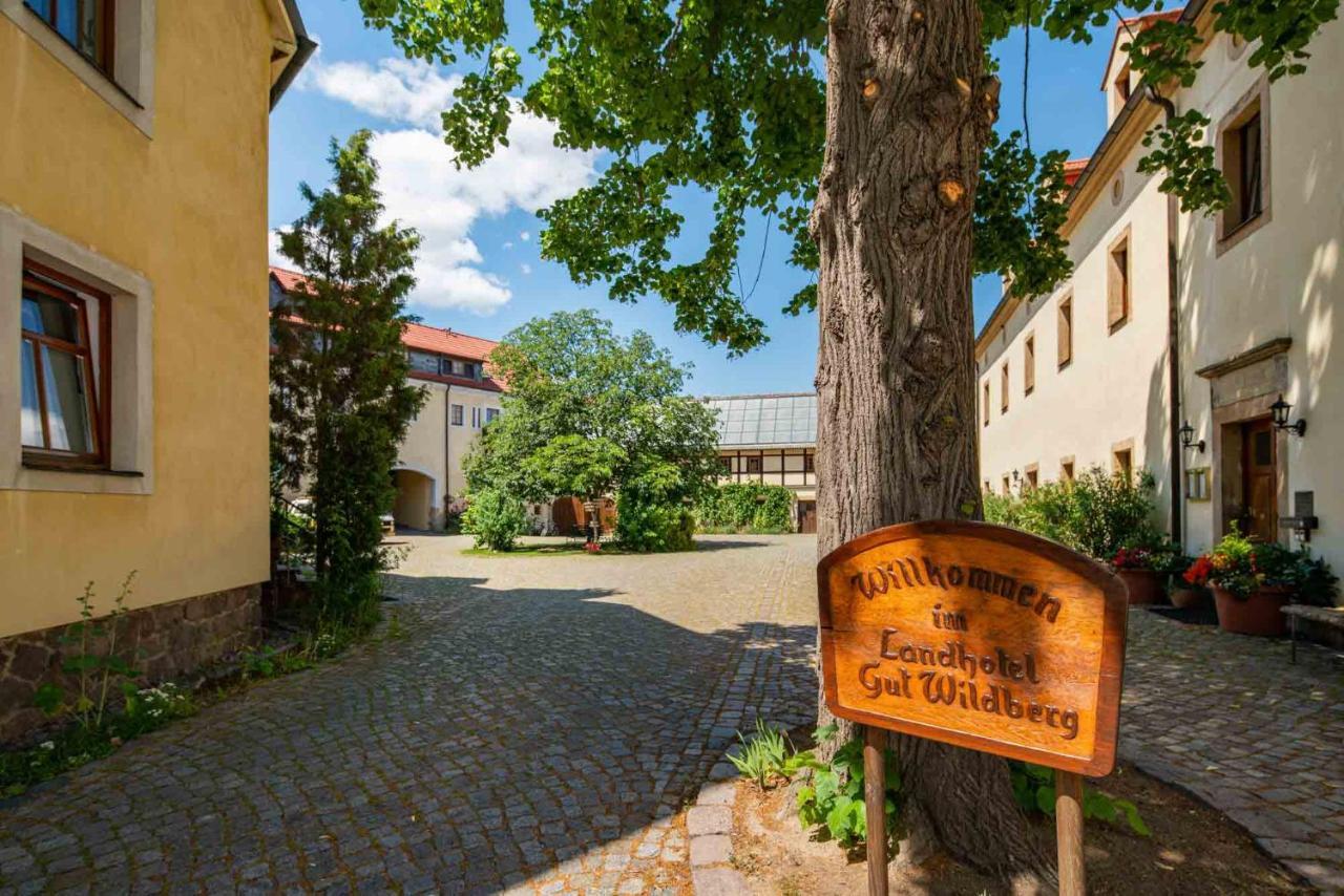 Landhotel Gut Wildberg Meissen Ngoại thất bức ảnh